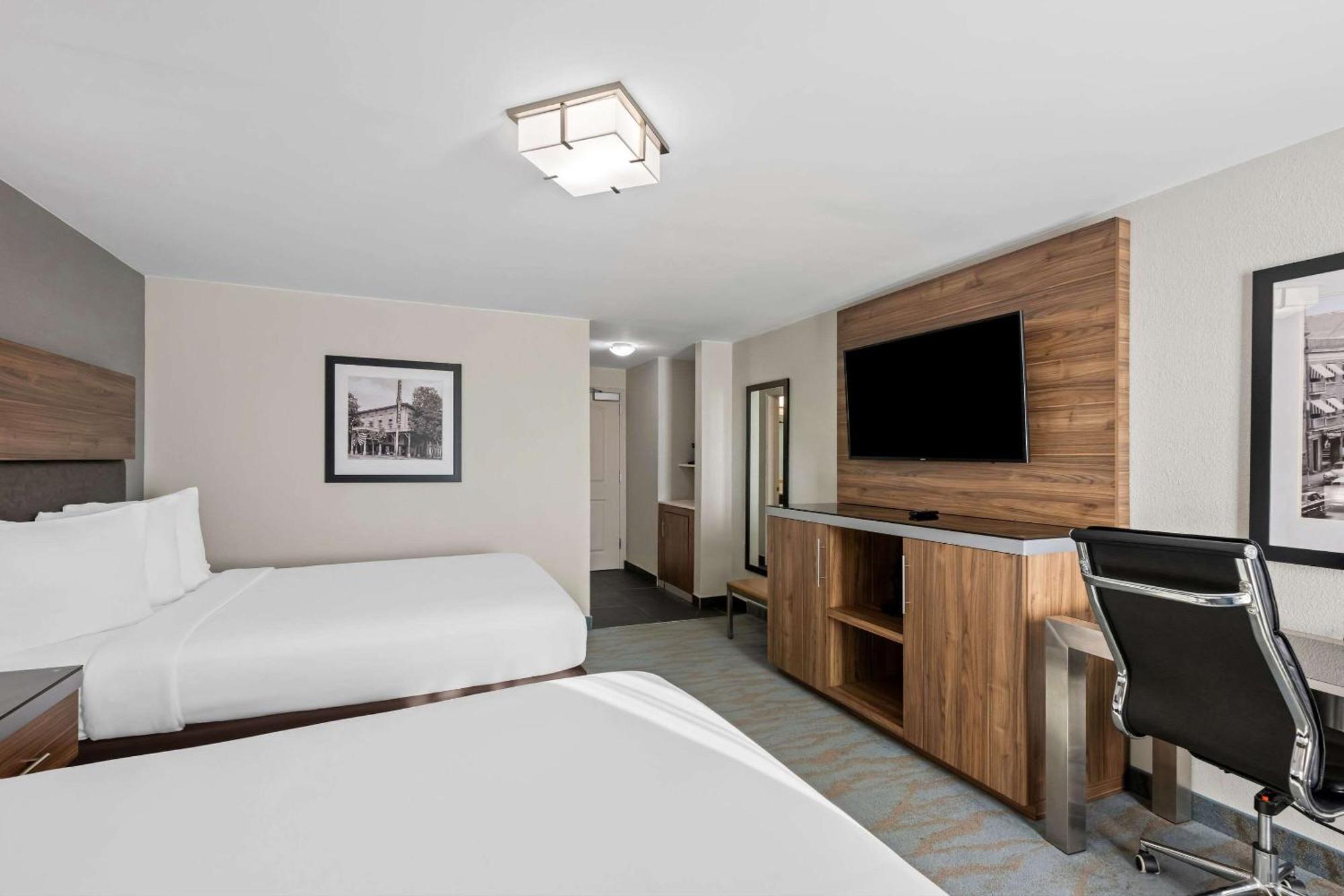 The Penn Stroud, Stroudsburg - Poconos, Ascend Hotel Collection ภายนอก รูปภาพ